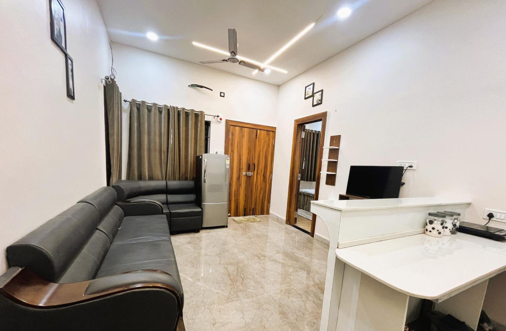 Shree Stay Inn Luxe' Holiday Home ウッジャイン エクステリア 写真